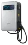 Sungrow IDC30R als Wallbox, Schrägansicht mit Touchdisplay, Not-Aus und CCS2-Ladekabel