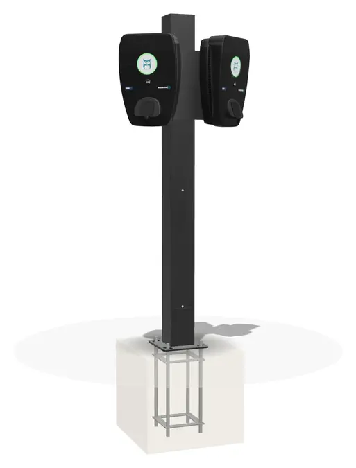 OnePole-Stele PRO 1500 DIN mit zwei angewinkelten Zaptec Pro Wallboxen auf Ankerrahmen, 3D-Ansicht